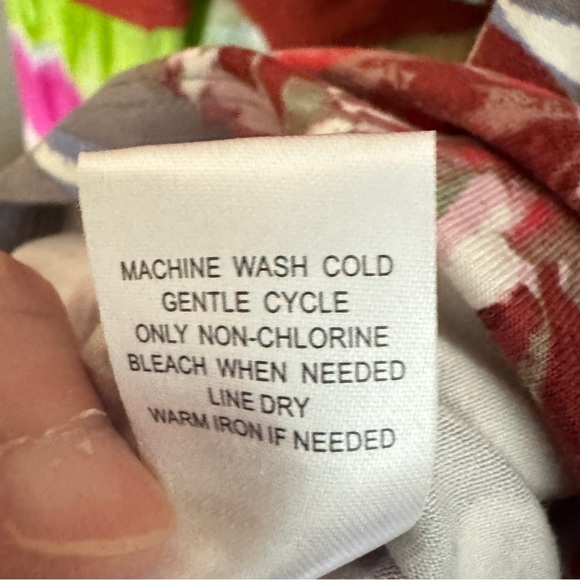 NWT Anthropologie Daniel Rainn Gray and Red Floral Cap Sleeve Top Size PXS - Picture 10 of 10